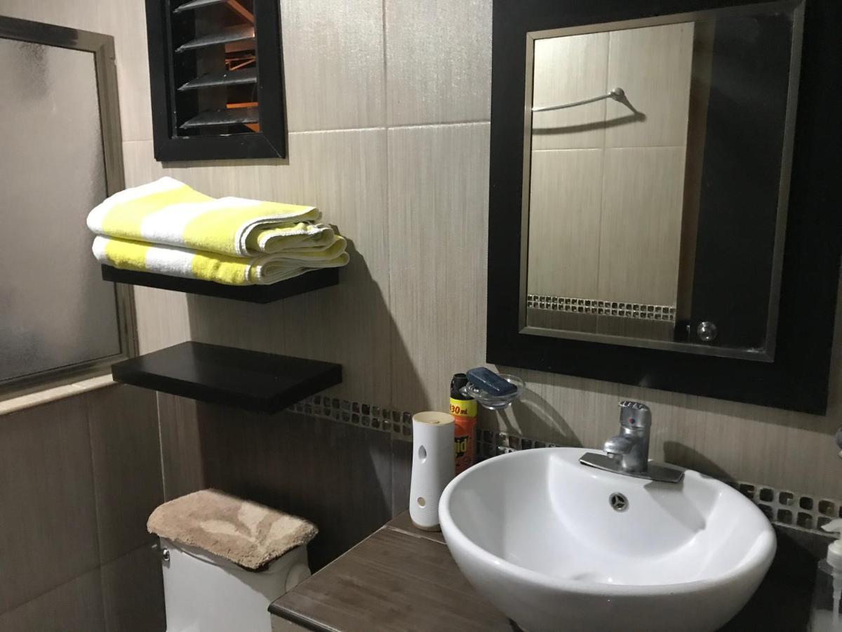 Casa Lili 2: Luxurious/Amplio/Hot Water/Economic/Wifi/Tv Lägenhet Valladolid  Exteriör bild
